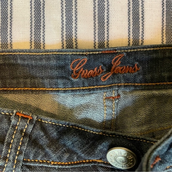 Guess Jean Shorts - Picture 2 of 3